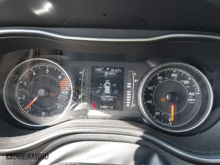 2019 Jeep Cherokee Latitude Plus with VIN 1C4PJMLB6KD181021, listed as a IAAI auction lot 41472681 with 94,881 mi miles. Bid and sale history available at carsss.com. Image 7.