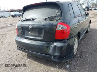 2005 Kia Spectra with VIN KNAFE161555093364, listed as a IAAI auction lot 41465930 with 190,769 mi miles. Bid and sale history available at carsss.com. Image 6.