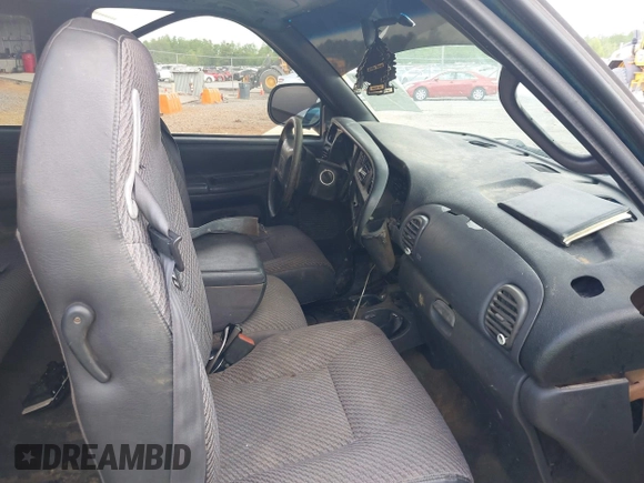 1999 Dodge 1500 with VIN 3B7HC12Y6XG101181, listed as a IAAI auction lot 42101698 with 175,669 mi miles and . Bid and sale history available at DreamBid. Image 5.