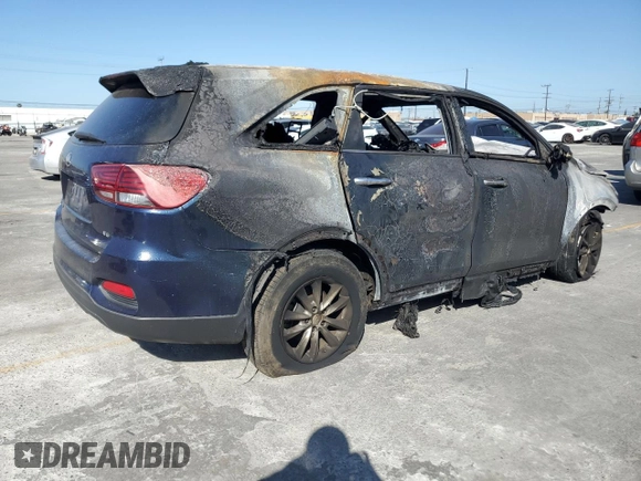 2019 Kia Sorento LX z VIN 5XYPG4A5XKG490455, wystawiony jako Copart lot #57693815 z przebiegiem Nie podano mil oraz Nie do naprawy • Non repairable. Historia ofert i sprzedaży dostępna na DreamBid. Obrazek 3.