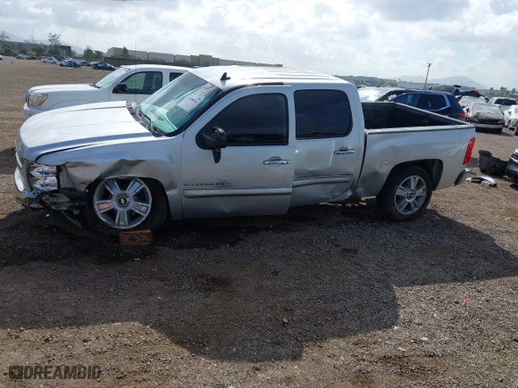2012 Chevrolet Silverado 1500 LT with VIN 3GCPCSE05CG180389, listed as a IAAI auction lot 41880516 with 113,843 mi miles. Bid and sale history available at carsss.com. Image 15.