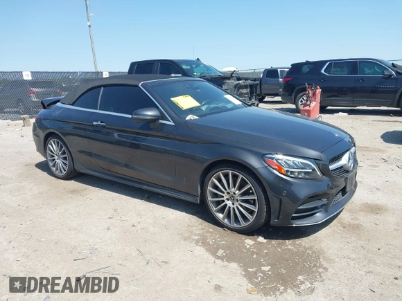 2019 Mercedes-Benz C 300 with VIN WDDWK8DB9KF773831, listed as a IAAI auction lot 41923479 with 37,124 mi miles and . Bid and sale history available at DreamBid. Image 1.
