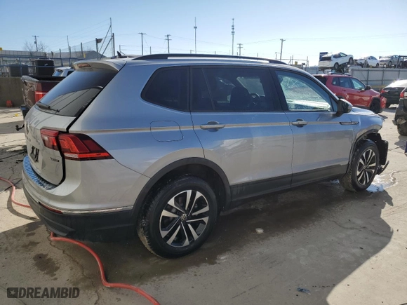 2024 Volkswagen Tiguan S with VIN 3VVFB7AX0RM033567, listed as a Copart auction lot 42696965 with 15,203 mi miles and Salvage Title. Bid and sale history available at carsss.com. Image 3.