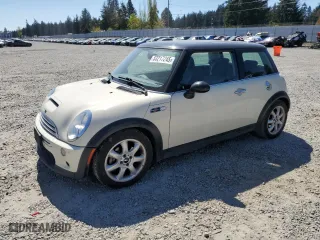 2006 MINI Cooper Hardtop S with VIN WMWRE33526TJ48561, listed as a Copart auction lot 53217245 with 154,128 mi miles and Clean Title. Bid and sale history available at carsss.com. Image 1.