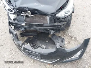2015 Hyundai Elantra SE z VIN 5NPDH4AE5FH589344, wystawiony jako IAAI lot #42188682 z przebiegiem Nie podano mil oraz . Historia ofert i sprzedaży dostępna na DreamBid. Obrazek 6.