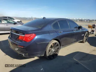2012 BMW 7 Series 750i z VIN WBAKA8C52CCY37618, wystawiony jako Copart lot #87510215 z przebiegiem 113 512 mil mil oraz Czysty tytuł • Clean title. Historia ofert i sprzedaży dostępna na DreamBid. Obrazek 3.