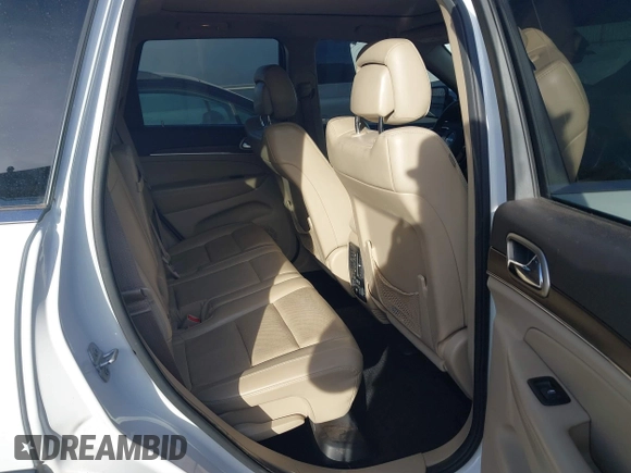 2015 Jeep Grand Cherokee Limited with VIN 1C4RJEBG8FC822774, listed as a IAAI auction lot 40939140 with 146,609 mi miles. Bid and sale history available at carsss.com. Image 8.