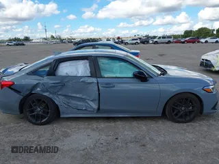 2024 Honda Civic Si z VIN 2HGFE1E59RH470995, wystawiony jako IAAI lot #41624743 z przebiegiem 14 524 mil mil oraz . Historia ofert i sprzedaży dostępna na DreamBid. Obrazek 13.