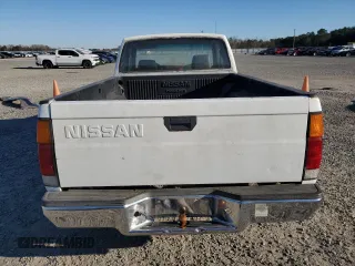 1993 Nissan Frontier z VIN 1N6SD16S7PC353014, wystawiony jako Copart lot #88586865 z przebiegiem 288 557 mil mil oraz Nie do naprawy • Non repairable. Historia ofert i sprzedaży dostępna na DreamBid. Obrazek 6.