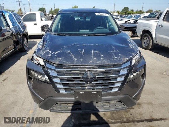 2024 Nissan Rogue SV z VIN 5N1BT3BA9RC700601, wystawiony jako Copart lot #56517675 z przebiegiem 30 292 mil mil oraz Szkoda całkowita • Salvage title. Historia ofert i sprzedaży dostępna na DreamBid. Obrazek 5.