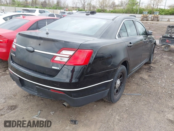 2013 Ford Police Interceptor z VIN 1FAHP2M89DG162643, wystawiony jako IAAI lot #42088765 z przebiegiem 119 386 mil mil oraz . Historia ofert i sprzedaży dostępna na DreamBid. Obrazek 4.
