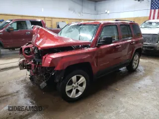 2011 Jeep Patriot Latitude z VIN 1J4NF1GB4BD188366, wystawiony jako Copart lot #52568805 z przebiegiem 140 429 mil mil oraz Czysty tytuł • Clean title. Historia ofert i sprzedaży dostępna na DreamBid. Obrazek 1.