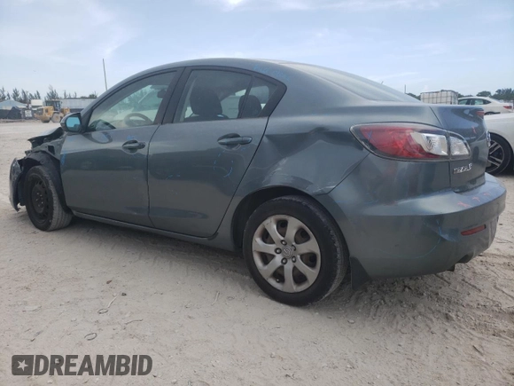 2013 Mazda 3 i SV z VIN JM1BL1TFXD1804831, wystawiony jako Copart lot #60029405 z przebiegiem 83 633 mil mil oraz Szkoda całkowita • Salvage title. Historia ofert i sprzedaży dostępna na DreamBid. Obrazek 2.