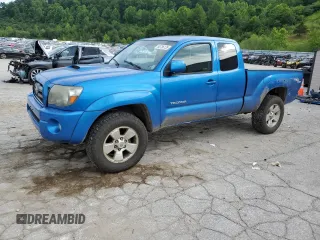 2010 Toyota Tacoma with VIN 5TEUU4EN3AZ733758, listed as a Copart auction lot 60786135 with 39,214 mi miles and Salvage title. Bid and sale history available at DreamBid. Image 1.