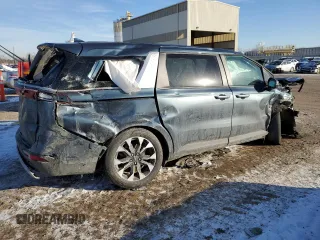 2022 Kia Carnival EX with VIN KNDNC5H3XN6138075, listed as a Copart auction lot 38982654 with 0 mi miles and Salvage Title. Bid and sale history available at carsss.com. Image 3.