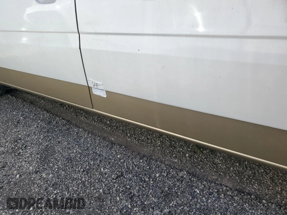1995 Ford Windstar GL z VIN 2FMDA5144SBC86929, wystawiony jako Copart lot #75425004 z przebiegiem Nie podano mil oraz Szkody całkowita. Historia ofert i sprzedaży dostępna na DreamBid. Obrazek 13.