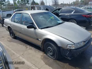 1990 Honda Accord LX with VIN 1HGCB7554LA000846, listed as a IAAI auction lot 41755092 with 336,811 mi miles. Bid and sale history available at carsss.com. Image 13.