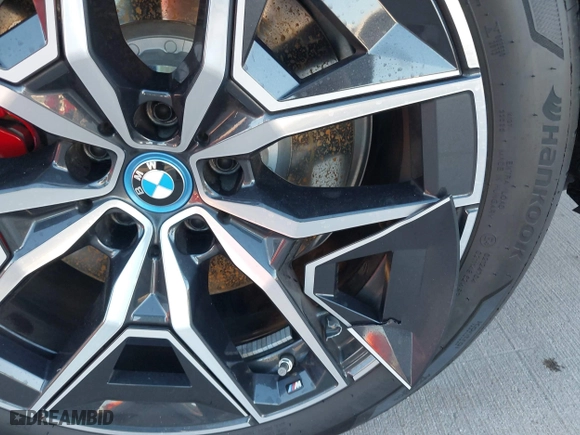 2024 BMW i5 M60 with VIN WBY43FK08RCS30646, listed as a IAAI auction lot 41640582 with 1,772 mi miles. Bid and sale history available at carsss.com. Image 22.