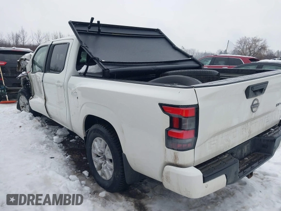 2023 Nissan Frontier SV with VIN 1N6ED1FK9PN625340, listed as a IAAI auction lot 41468074 with 30,696 mi miles. Bid and sale history available at carsss.com. Image 3.