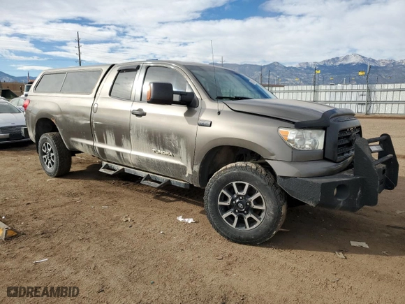 2008 Toyota Tundra 4WD Truck with VIN 5TFCV541X8X008804, listed as a Copart auction lot 80718824 with 290,741 mi miles and Salvage Title. Bid and sale history available at carsss.com. Image 4.