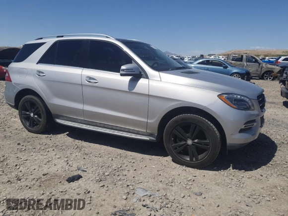 2013 Mercedes-Benz M ML 350 with VIN 4JGDA5HB9DA153747, listed as a Copart auction lot 54004615 with 109,261 mi miles and Clean Title. Bid and sale history available at carsss.com. Image 4.
