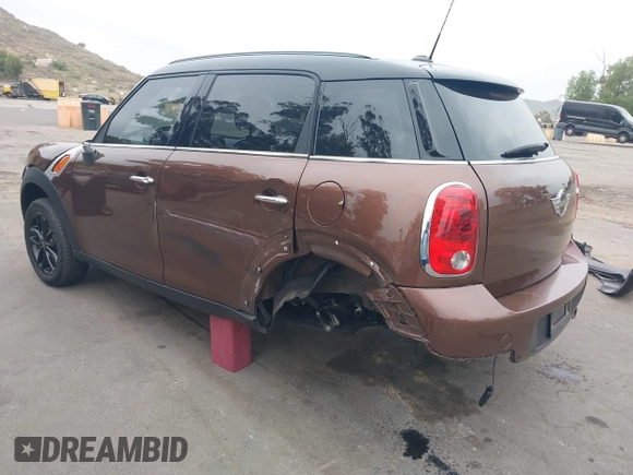 2013 MINI Countryman with VIN WMWZB3C56DWM09484, listed as a IAAI auction lot 42039954 with 37,264 mi miles and . Bid and sale history available at DreamBid. Image 3.