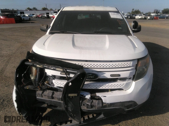 2013 Ford Utility Police Interceptor with VIN 1FM5K8AR7DGC25908, listed as a IAAI auction lot 42003694 with 137,422 mi miles. Bid and sale history available at carsss.com. Image 12.