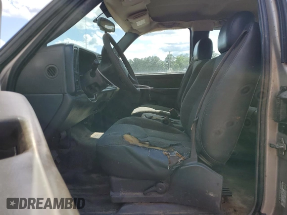 2005 Chevrolet Silverado 1500 Work Truck z VIN 1GCEC19X45Z276414, wystawiony jako Copart lot #59191075 z przebiegiem 196 973 mil mil oraz Szkoda całkowita • Salvage title. Historia ofert i sprzedaży dostępna na DreamBid. Obrazek 7.