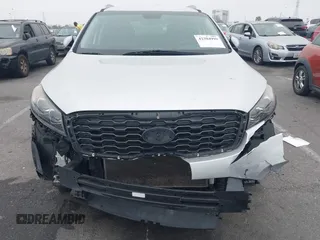 2019 Kia Sorento LX z VIN 5XYPG4A36KG438741, wystawiony jako IAAI lot #42384999 z przebiegiem 94 640 mil mil oraz . Historia ofert i sprzedaży dostępna na DreamBid. Obrazek 13.