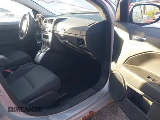 2009 Dodge Caliber SXT z VIN 1B3HB48A79D103215, wystawiony jako IAAI lot #41973831 z przebiegiem 134 797 mil mil oraz . Historia ofert i sprzedaży dostępna na DreamBid. Obrazek 5.