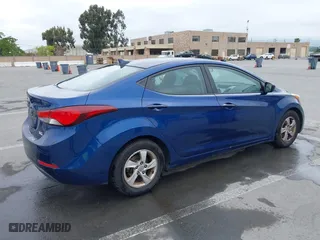 2015 Hyundai Elantra SE with VIN 5NPDH4AE6FH563724, listed as a IAAI auction lot 42082277 with 161,746 mi miles. Bid and sale history available at carsss.com. Image 4.