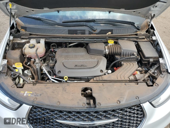 2022 Chrysler Pacifica Limited with VIN 2C4RC1GG7NR175799, listed as a Copart auction lot 63038045 with 32,317 mi miles and Clean title. Bid and sale history available at DreamBid. Image 12.