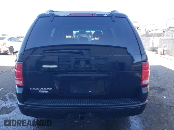 2003 Ford Explorer z VIN 1FMDU75K13ZB31975, wystawiony jako Copart lot #83894734 z przebiegiem 311 881 mil mil oraz Szkoda całkowita • Salvage title. Historia ofert i sprzedaży dostępna na DreamBid. Obrazek 6.