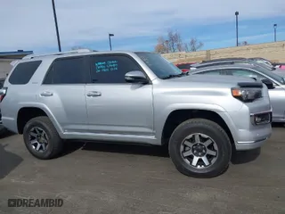 2019 Toyota 4Runner SR5 with VIN JTEBU5JR2K5690374, listed as a IAAI auction lot 41375797 with 62,188 mi miles. Bid and sale history available at carsss.com. Image 13.