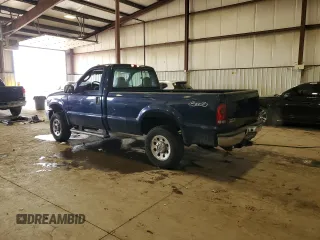 2006 Ford F-250 XL z VIN 1FTNF21586EB14334, wystawiony jako Copart lot #44016915 z przebiegiem 101 927 mil mil oraz Szkoda całkowita • Salvage title. Historia ofert i sprzedaży dostępna na DreamBid. Obrazek 2.