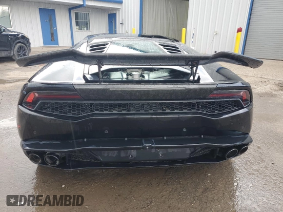 2019 Lamborghini Huracan z VIN ZHWUC1ZF0KLA11341, wystawiony jako Copart lot #54303435 z przebiegiem Nie podano mil oraz Szkody całkowita. Historia ofert i sprzedaży dostępna na DreamBid. Obrazek 6.