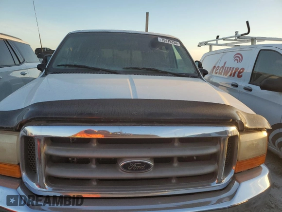 2000 Ford F-350 XL with VIN 1FTSW30S6YEC82315, listed as a Copart auction lot 75479334 with 327,345 mi miles and Salvage Title. Bid and sale history available at DreamBid. Image 5.