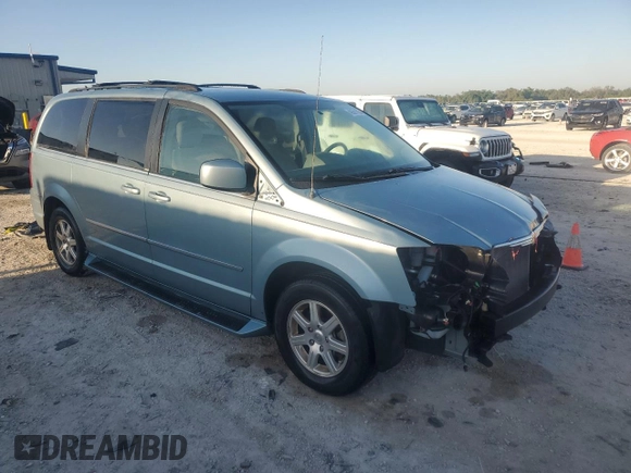 2009 Chrysler Town & Country Touring with VIN 2A8HR54129R637766, listed as a Copart auction lot 48561705 with 53,706 mi miles and Salvage Title. Bid and sale history available at DreamBid. Image 4.