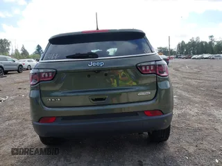 2018 Jeep Compass Latitude z VIN 3C4NJDBB7JT261252, wystawiony jako IAAI lot #42706225 z przebiegiem 56 303 mil mil oraz . Historia ofert i sprzedaży dostępna na DreamBid. Obrazek 16.