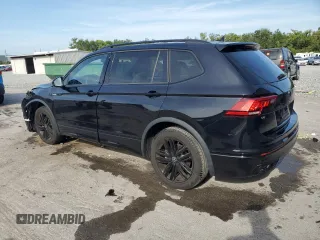 2022 Volkswagen Tiguan SE R-Line Black with VIN 3VVCB7AX9NM099855, listed as a Copart auction lot 53824465 with 31,617 mi miles and Salvage Title. Bid and sale history available at DreamBid. Image 2.