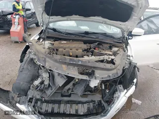 2014 Nissan Sentra SR with VIN 3N1AB7AP6EL609786, listed as a IAAI auction lot 41905765 with 1 mi miles. Bid and sale history available at carsss.com. Image 10.