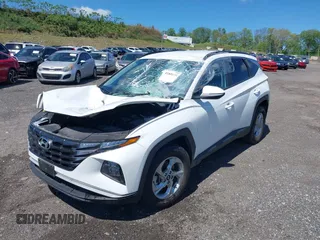 2022 Hyundai Tucson SEL with VIN 5NMJBCAE4NH124578, listed as a IAAI auction lot 41889731 with Not Provided miles. Bid and sale history available at carsss.com. Image 2.