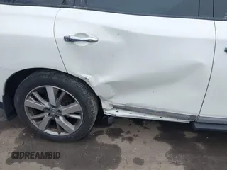 2015 Nissan Pathfinder S z VIN 5N1AR2MM8FC703674, wystawiony jako IAAI lot #41548944 z przebiegiem 100 150 mil mil oraz . Historia ofert i sprzedaży dostępna na DreamBid. Obrazek 6.
