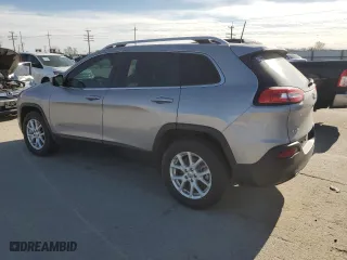 2018 Jeep Cherokee Latitude with VIN 1C4PJMCB1JD539351, listed as a Copart auction lot 48045295 with 41,080 mi miles and Salvage Title. Bid and sale history available at carsss.com. Image 2.