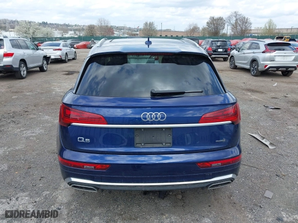 2024 Audi Q5 S line Premium Plus with VIN WA1EAAFY2R2018050, listed as a IAAI auction lot 41887903 with 15,685 mi miles. Bid and sale history available at carsss.com. Image 16.