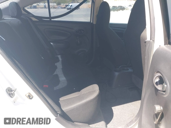 2014 Nissan Versa SV with VIN 3N1CN7AP0EL861162, listed as a IAAI auction lot 41871833 with 118,934 mi miles. Bid and sale history available at carsss.com. Image 8.