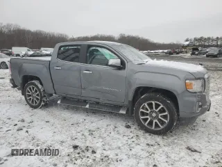 2021 GMC Canyon 4WD Denali with VIN 1GTG6EEN0M1194026, listed as a Copart auction lot 41902315 with 45,710 mi miles and Salvage Title. Bid and sale history available at carsss.com. Image 4.