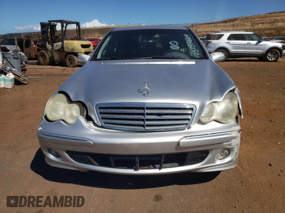 2005 Mercedes-Benz C 320 with VIN WDBRF64J05F566402, listed as a Copart auction lot 73782604 with 126,096 mi miles and Salvage Title. Bid and sale history available at DreamBid. Image 5.