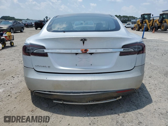 2013 Tesla Model S с VIN 5YJSA1DNXDFP04134, выставлен на аукционе Copart как лот 62660125 с пробегом 150 560 миль миль и Чистый • Clean title. История ставок и продаж доступна на DreamBid. Изображение 6.