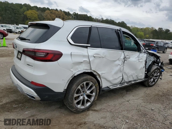 2022 BMW X5 xDrive40i with VIN 5UXCR6C01N9M26766, listed as a Copart auction lot 50990865 with 24,036 mi miles and Salvage Title. Bid and sale history available at DreamBid. Image 3.